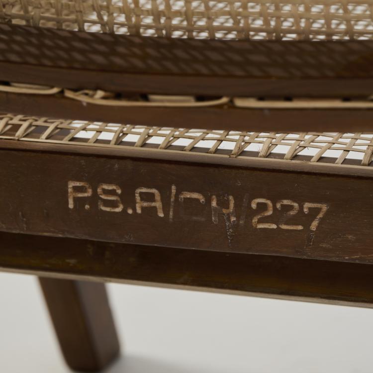 Bild 3 zu Objekt, Two armchairs 'Chandigarh' - 'PJ-SI-29-A', 1955/56, Pierre Jeanneret,Le Corbusier Charles-&Eacute;douard Jeanneret-Gris, Chandigarh, Indien, 172A 54