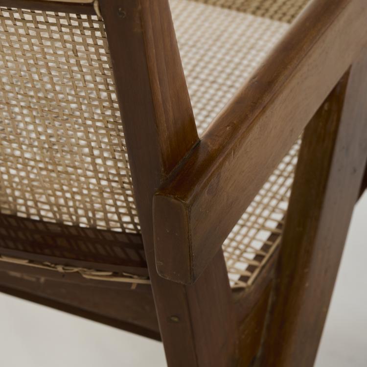 Bild 8 zu Objekt, Two armchairs 'Chandigarh' - 'PJ-SI-29-A', 1955/56, Pierre Jeanneret,Le Corbusier Charles-&Eacute;douard Jeanneret-Gris, Chandigarh, Indien, 172A 54