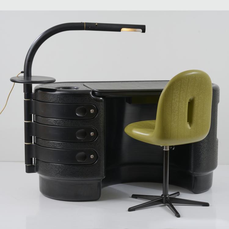 Bild 4 zu Objekt, 'Hadi' desk with chair and desk light, c. 1970, Ernest Igl, Bayer AG, Leverkusen; Hadi, Bad Salzuflen, 173B 337