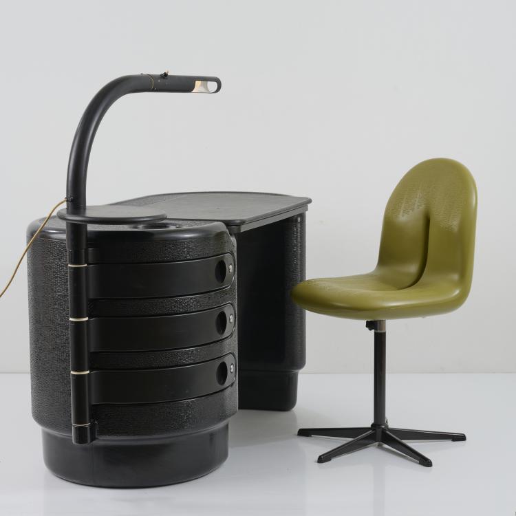 Bild 5 zu Objekt, 'Hadi' desk with chair and desk light, c. 1970, Ernest Igl, Bayer AG, Leverkusen; Hadi, Bad Salzuflen, 173B 337