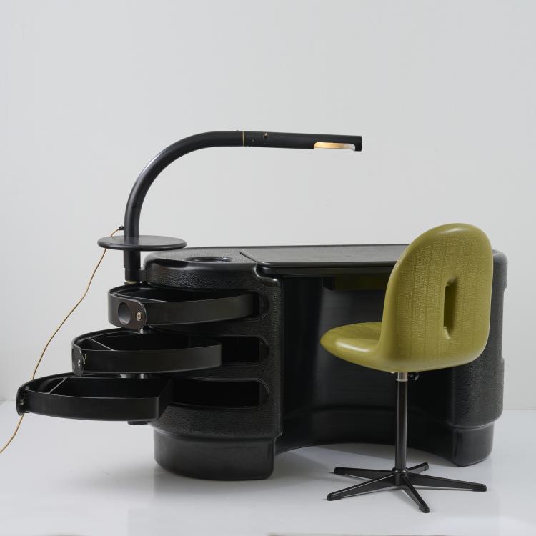 Bild 6 zu Objekt, 'Hadi' desk with chair and desk light, c. 1970, Ernest Igl, Bayer AG, Leverkusen; Hadi, Bad Salzuflen, 173B 337