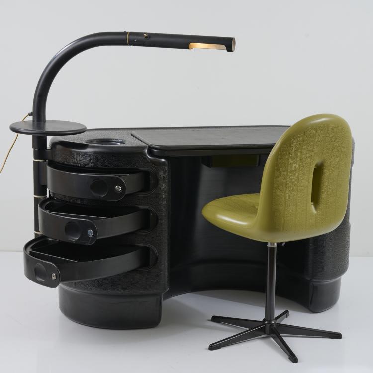 Bild 7 zu Objekt, 'Hadi' desk with chair and desk light, c. 1970, Ernest Igl, Bayer AG, Leverkusen; Hadi, Bad Salzuflen, 173B 337