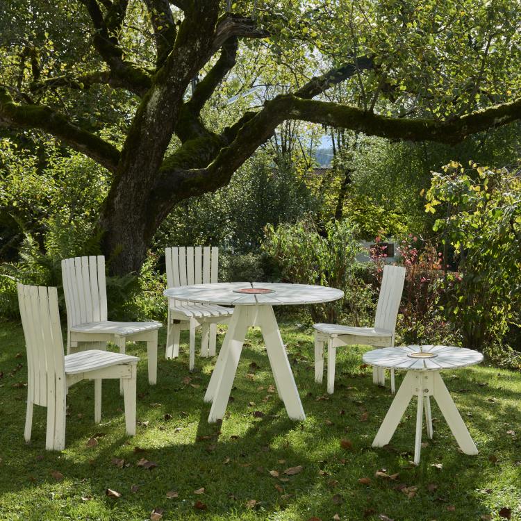 Hauptbild zu Objekt, Vier Gartenst&uuml;hle '310' und zwei Tische '330' 'Sunflower', 1938/39, Aino Aalto, Jalo-Set Ky, Noormarkku, 172B 252