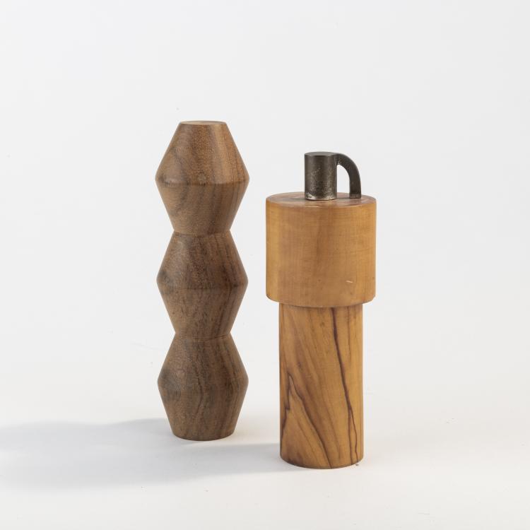 Bild 1 zu Objekt, Zwei Prototypen f&uuml;r Pfefferm&uuml;hlen, 1989, James Irvine, Alessi Twergi, Crusinallo, 173A 222