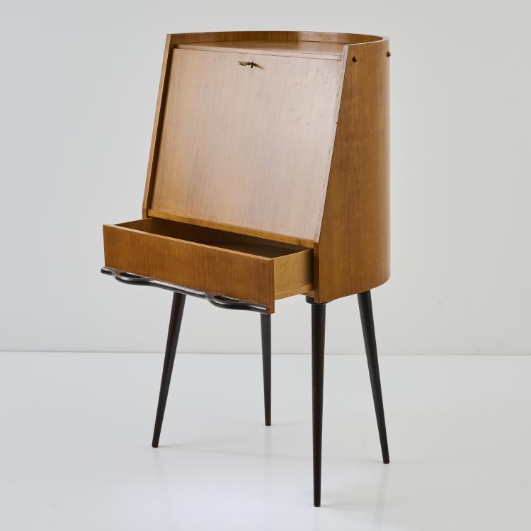 Bild 2 zu Objekt, Kleiner Sekret&auml;rschrank, um 1953, Reinhold Stotz, RMB, Rheinland, 172A 40