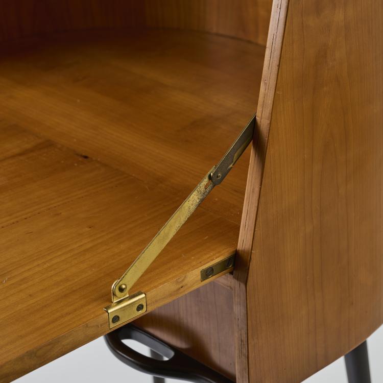 Bild 9 zu Objekt, Kleiner Sekret&auml;rschrank, um 1953, Reinhold Stotz, RMB, Rheinland, 172A 40