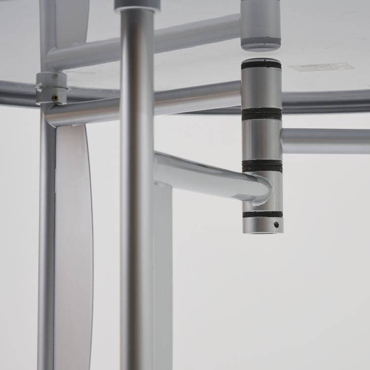 Bild 3 zu Objekt, Tisch 'Titos Apostos', 1985, Philippe Starck, Driade, Mailand, 172A 63