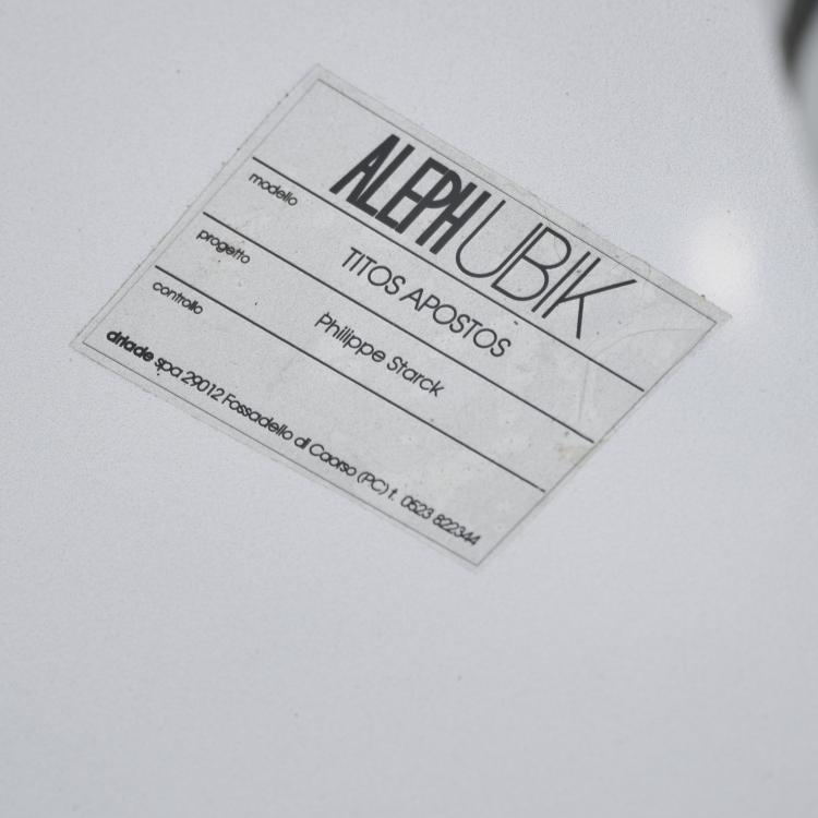 Bild 4 zu Objekt, Tisch 'Titos Apostos', 1985, Philippe Starck, Driade, Mailand, 172A 63