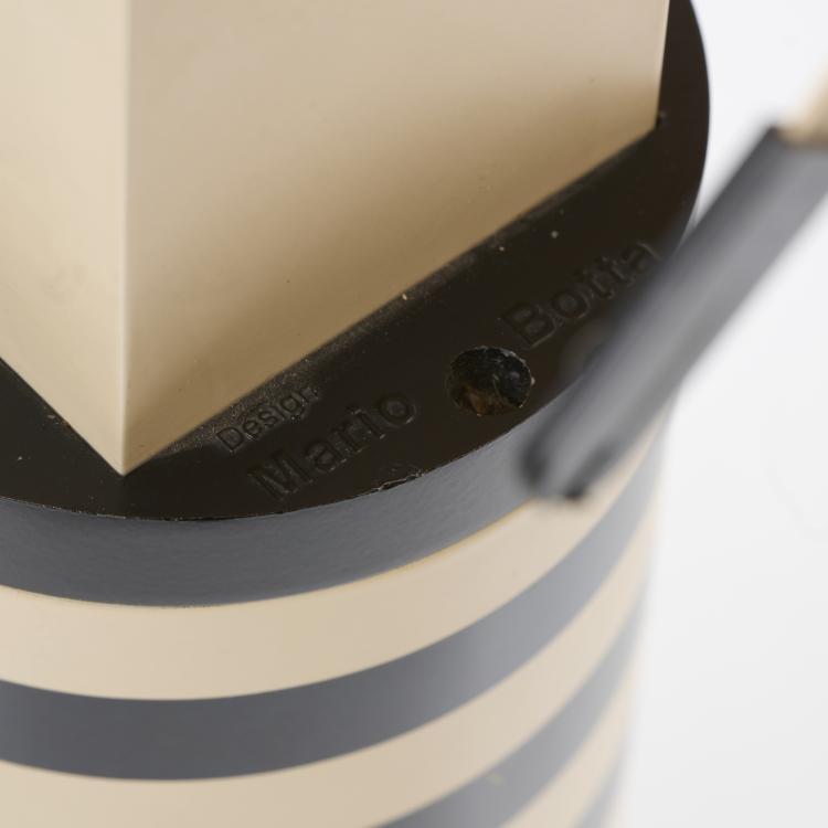 Bild 7 zu Objekt, 'Shogun' table light, 1986, Mario Botta, Artemide, Mailand, 172A 122