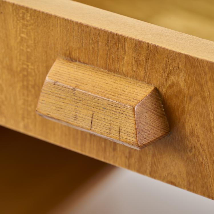 Bild 3 zu Objekt, Small anthroposophical desk, 1940s, Rex Raab (attributed), Renz, Wilhelm, B&ouml;blingen (zug./attr.), 172A 27