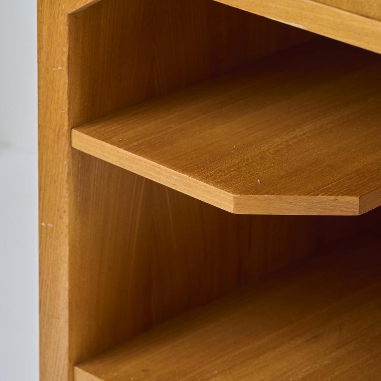 Bild 11 zu Objekt, Small anthroposophical desk, 1940s, Rex Raab (attributed), Renz, Wilhelm, B&ouml;blingen (zug./attr.), 172A 27