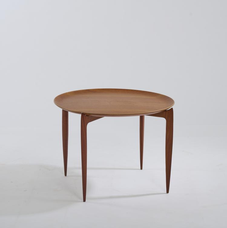 Bild 1 zu Objekt, Klapptisch mit abnehmbarem Tablett, um 1955, H. Engholm,Svend Age Willumsen, Hansen, Fritz, Allerod; Ilums Bolighus, Kopenhagen, 173B 463