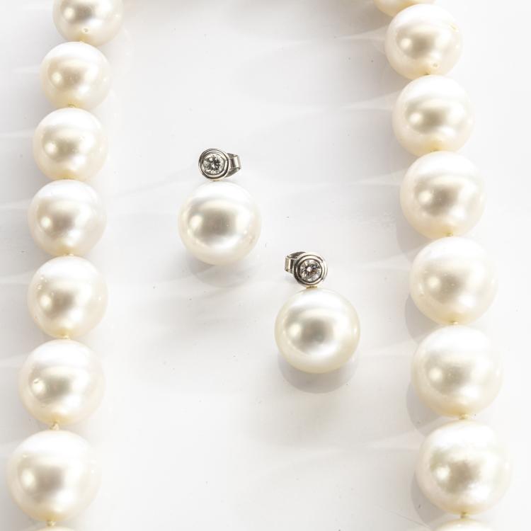 Bild 1 zu Objekt, Pearl necklace and stud earrings, 172E 702