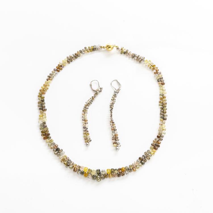 Hauptbild zu Objekt, Necklace and earrings, 172E 681