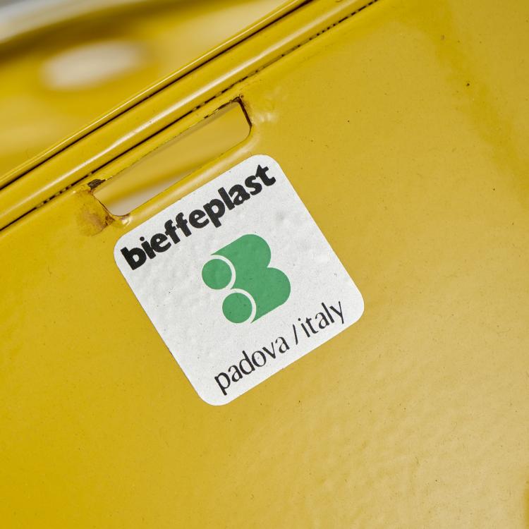 Bild 3 zu Objekt, Four stacking chairs 'Omstack', 1970, Rodney Kinsman, Bieffeplast, Padua, 173B 377