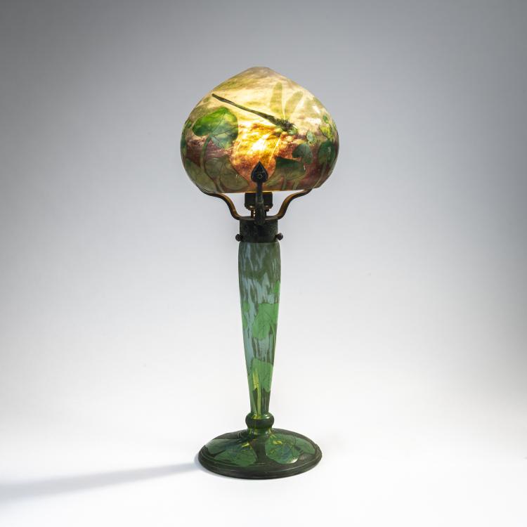 Bild 1 zu Objekt, 'Libellule et renoncules jaunes' table light, c. 1904, Henri Berg&eacute;,Ernest Schneider, Daum Fr&egrave;res, Nancy, 172A 10
