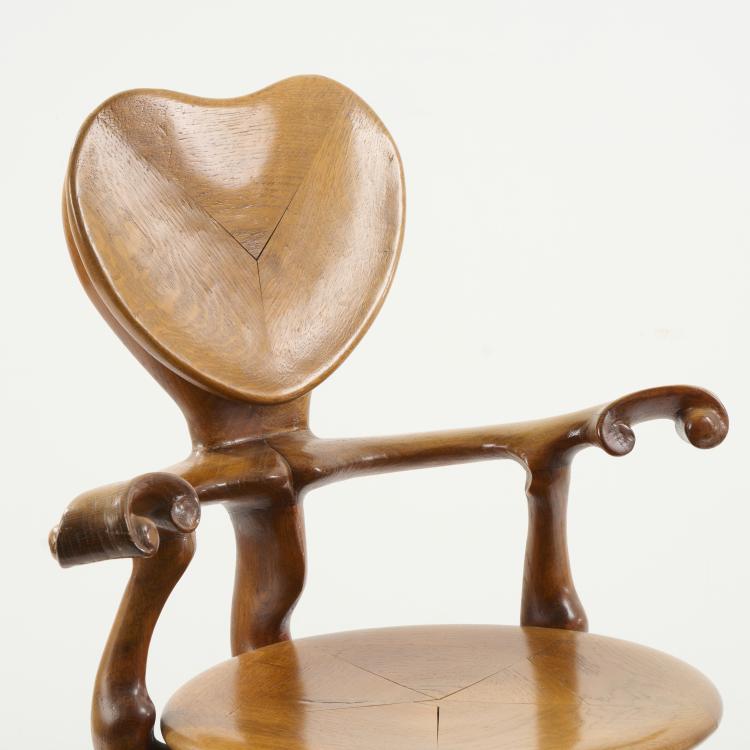 Bild 4 zu Objekt, Armchair 'Casa Calvet', 1902, Antoni Gaud&iacute; (after), Bd, Barcelona; Gauhaus (zugeschrieben / attributed), 173B 354