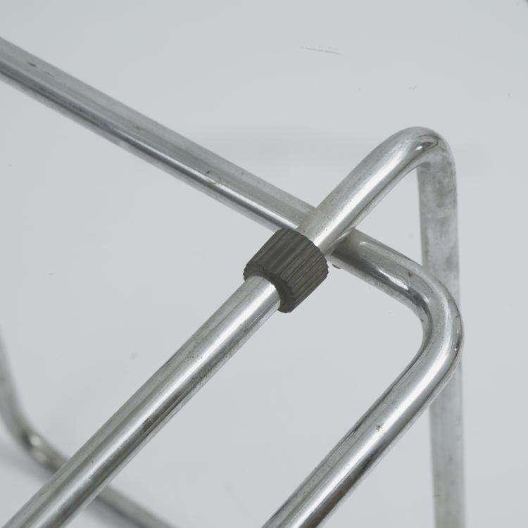 Bild 4 zu Objekt, 'B 18' table, 1926, Marcel Breuer, Thonet, Frankenberg, 173B 306