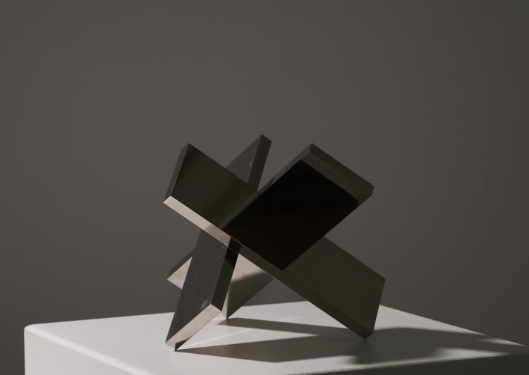 Bild 2 zu Objekt, Skulptur 'Konstruktion aus drei gleichen Platten', 1979, Max Bill, 173D 856