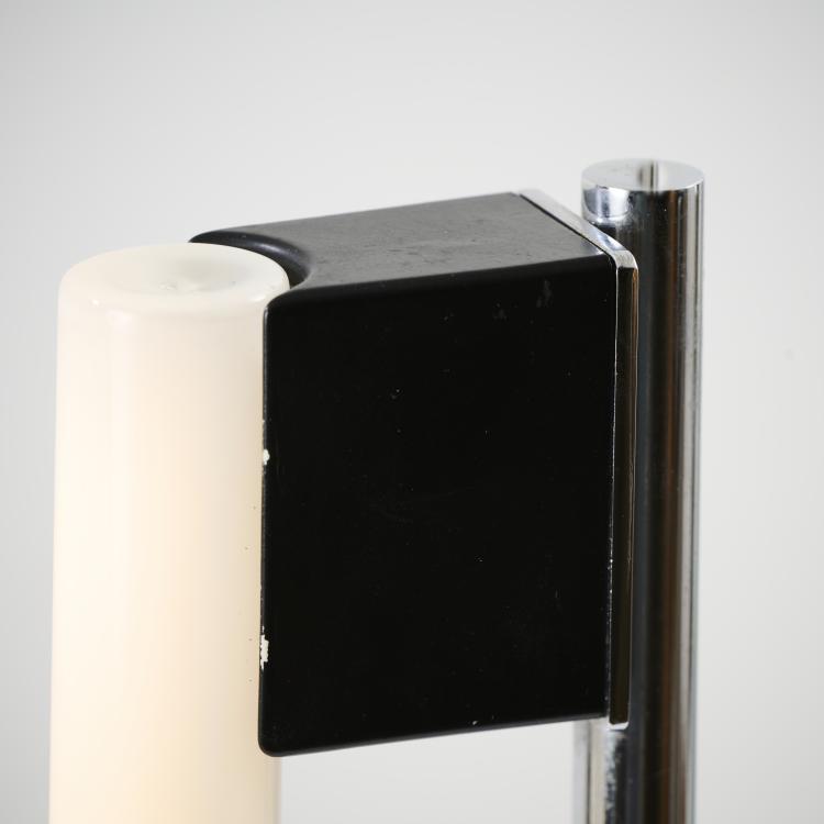 Bild 1 zu Objekt, 'Tube Light' floor light, 1927, Eileen Gray, Vereinigte Werkst&auml;tten, M&uuml;nchen, 173B 484