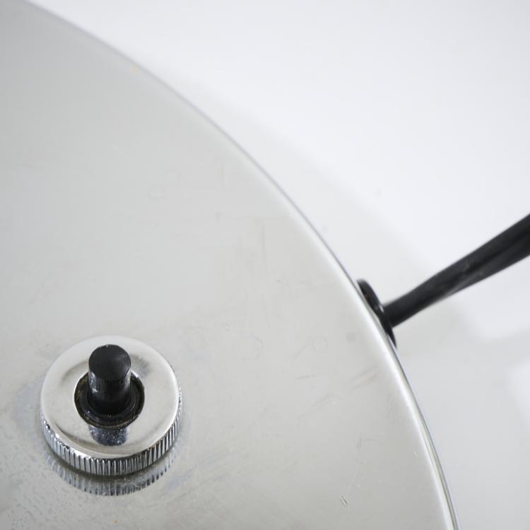 Bild 8 zu Objekt, 'Tube Light' floor light, 1927, Eileen Gray, Vereinigte Werkst&auml;tten, M&uuml;nchen, 173B 484