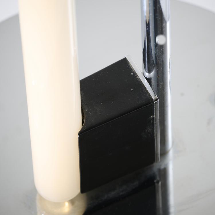 Bild 9 zu Objekt, 'Tube Light' floor light, 1927, Eileen Gray, Vereinigte Werkst&auml;tten, M&uuml;nchen, 173B 484