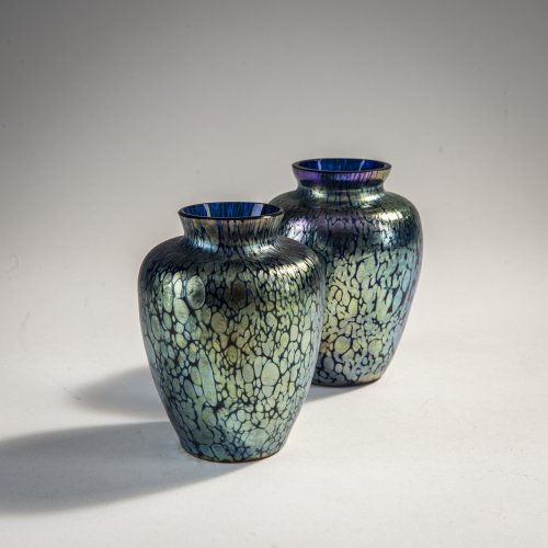 Zwei 'Papillon'-Vasen, um 1899