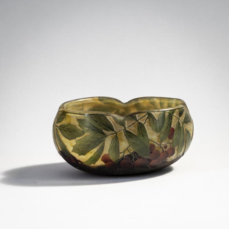 Hauptbild zu Objekt, Bowl 'Sorbiers', c 1903, Henri Berg&eacute;, Daum Fr&egrave;res, Nancy, 174A 37