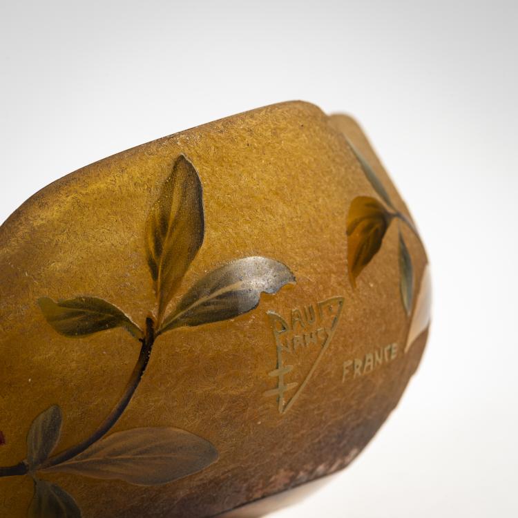Bild 1 zu Objekt, Schale 'Cognassier du Japon', um 1910, Daum Fr&egrave;res, Nancy, 174A 81