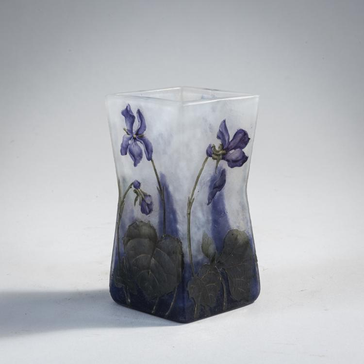 Bild 2 zu Objekt, Kleine Vase 'Violettes', um 1905, Daum Fr&egrave;res, Nancy, 174A 54
