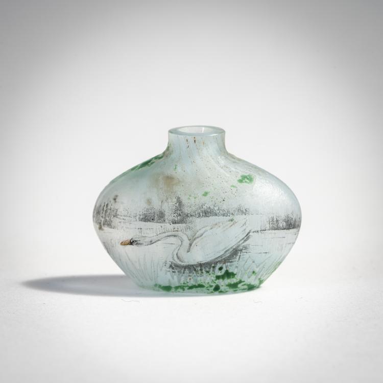 Hauptbild zu Objekt, Miniaturvase 'Cygne', um 1906, Daum Fr&egrave;res, Nancy, 174A 65