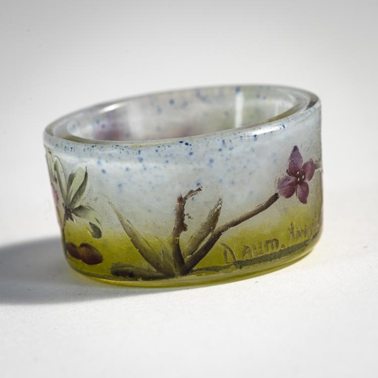 Bild 1 zu Objekt, Miniaturschale 'Bois gentil', 1906, Daum Fr&egrave;res, Nancy, 174A 64