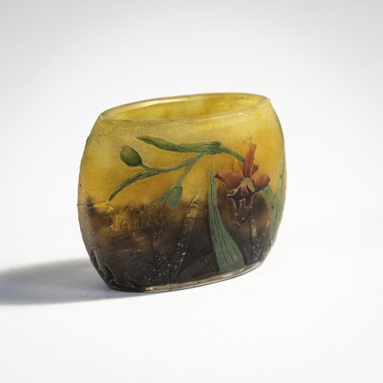 Bild 1 zu Objekt, Miniature vase 'Orchis', c. 1906, Henri Berg&eacute;, Daum Fr&egrave;res, Nancy, 174A 66