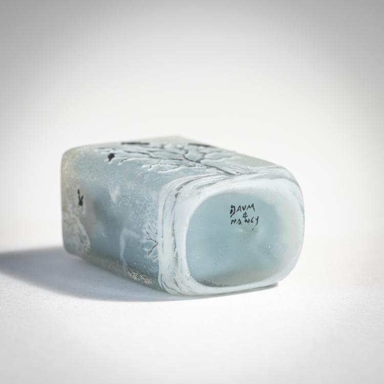 Bild 1 zu Objekt, Miniaturvase 'Neige, corbeaux', 1905, Daum Fr&egrave;res, Nancy, 174A 42