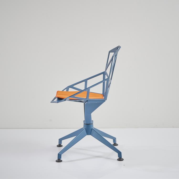 Bild 3 zu Objekt, Desk chair 'Chair One', 2003, Konstantin Grcic, Magis, Torre di Mosto, 173B 561