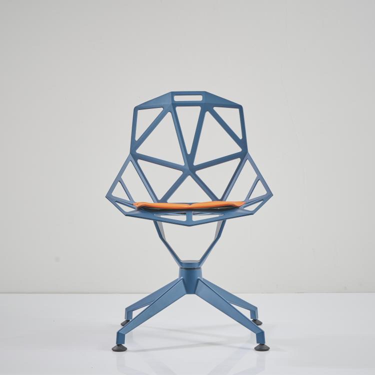Bild 4 zu Objekt, Desk chair 'Chair One', 2003, Konstantin Grcic, Magis, Torre di Mosto, 173B 561