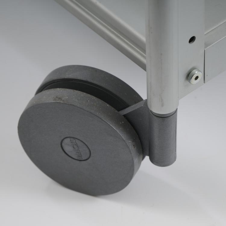 Bild 3 zu Objekt, Three mobile shelves 'Ciak AT' and 'Rack AT', 1988, Marc Berthier, Magis, Torre di Mosto, 173B 534