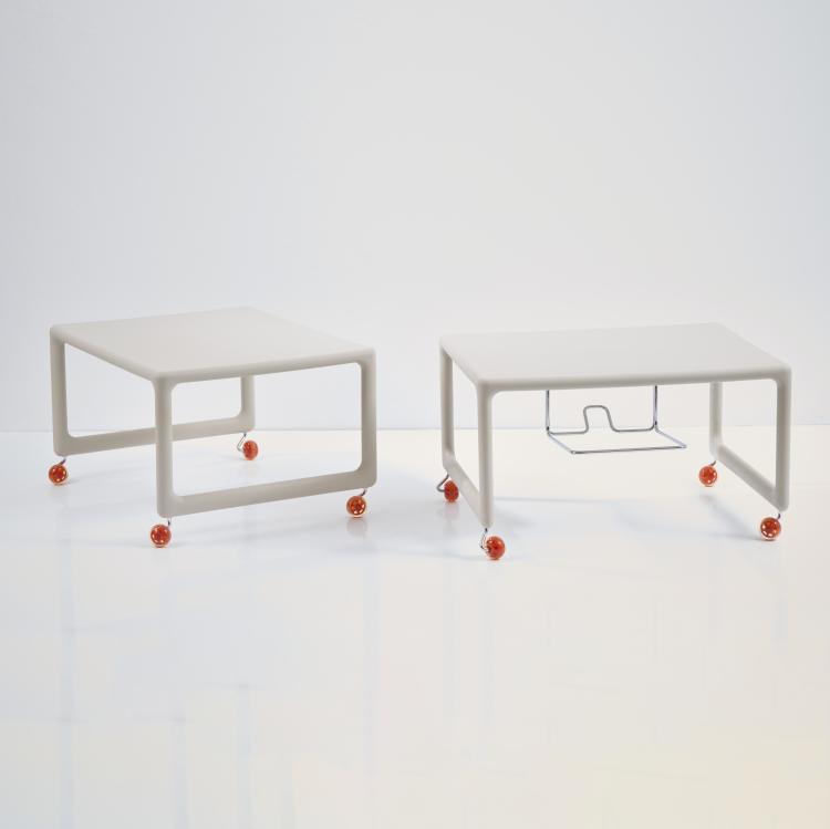 Bild 1 zu Objekt, Three 'Low Air Table' side tables on wheels, 2002, Jasper Morrison, Magis, Torre di Mosto, 173B 560