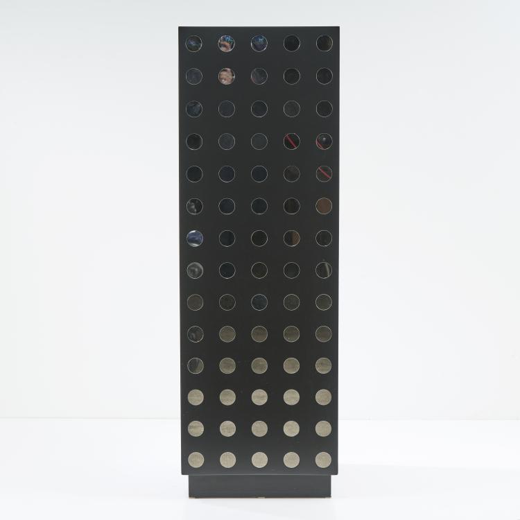 Bild 2 zu Objekt, Prototyp Schrank 'Spiegelfelder', 1990er Jahre, Trix Haussmann,Robert Haussmann, R&ouml;thlisberger Collection, G&uuml;mlingen; Wogg, Zumikon, Schweiz, 173B 536