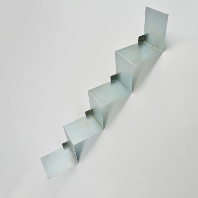 Bild 1 zu Objekt, Wall shelf 'Step by Step', 1987, Ralph Jank,Wolfgang Homann, Rōm, M&uuml;nchen, 173B 532