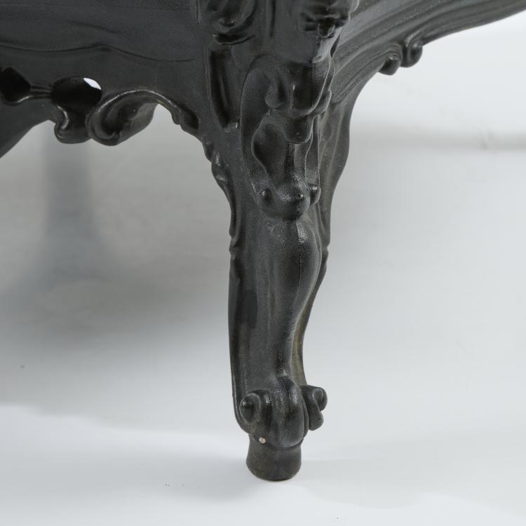 Bild 2 zu Objekt, Two 'Poltrona di Proust' outdoor-armchairs, 1978, Alessandro Mendini, Magis, Torre di Mosto, 173A 210