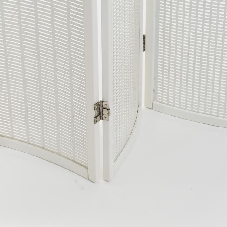 Bild 2 zu Objekt, Screen, 1926, Eileen Gray, Vereinigte Werkst&auml;tten, M&uuml;nchen; ClassiCon, M&uuml;nchen, 173B 482