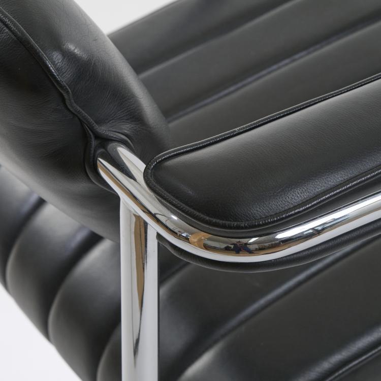 Bild 4 zu Objekt, 'Non-conformist' chair, 1926, Eileen Gray, ClassiCon, M&uuml;nchen, 173B 481