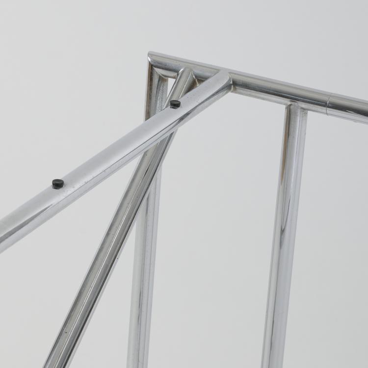 Bild 3 zu Objekt, 'Double-X' table base, 1928, Eileen Gray, ClassiCon, M&uuml;nchen, 173B 486