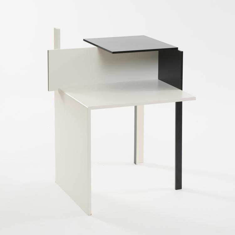 Bild 2 zu Objekt, 'De Stijl' side table, 1922, Eileen Gray, ClassiCon, M&uuml;nchen, 173B 476