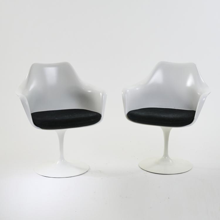 Bild 1 zu Objekt, Zwei Armlehnst&uuml;hle 'Tulip' - '151', 1956, Eero Saarinen, Knoll International, New York, 173B 370
