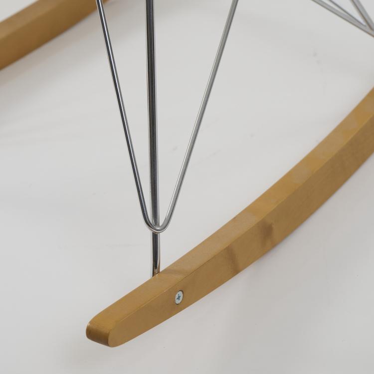 Bild 5 zu Objekt, Schaukelstuhl 'RAR', 1950-53, Charles Eames, Vitra, Birsfelden, 173B 359