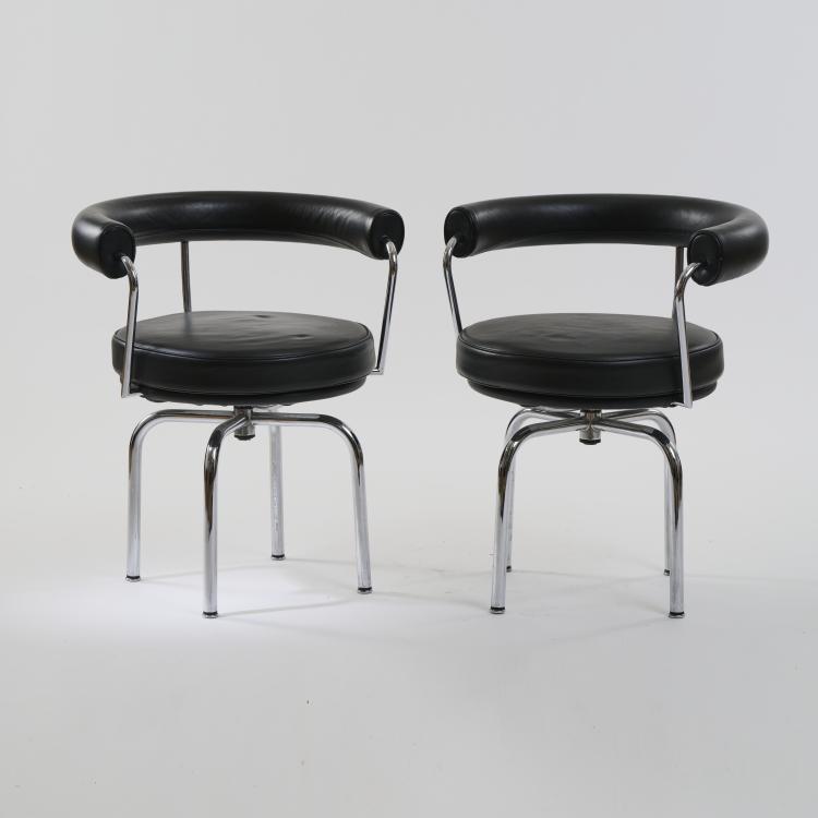 Bild 2 zu Objekt, Two armchairs 'LC7', 1927/1928, Pierre Jeanneret,Charlotte Perriand,Le Corbusier Charles-&Eacute;douard Jeanneret-Gris, Cassina, Mailand, 173B 485