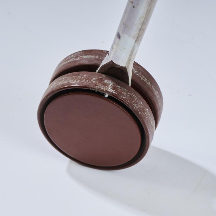 Bild 4 zu Objekt, 'Baisity' side table, c. 1989, Antonio Citterio, B&B Italia, Novedrate, Como, 173A 258