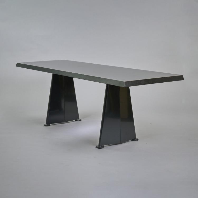 Hauptbild zu Objekt, Tisch 'Trap&egrave;ze' - 'Grand conference table', 1950/54, Jean Prouv&eacute;, Vitra, Birsfelden, 173B 495